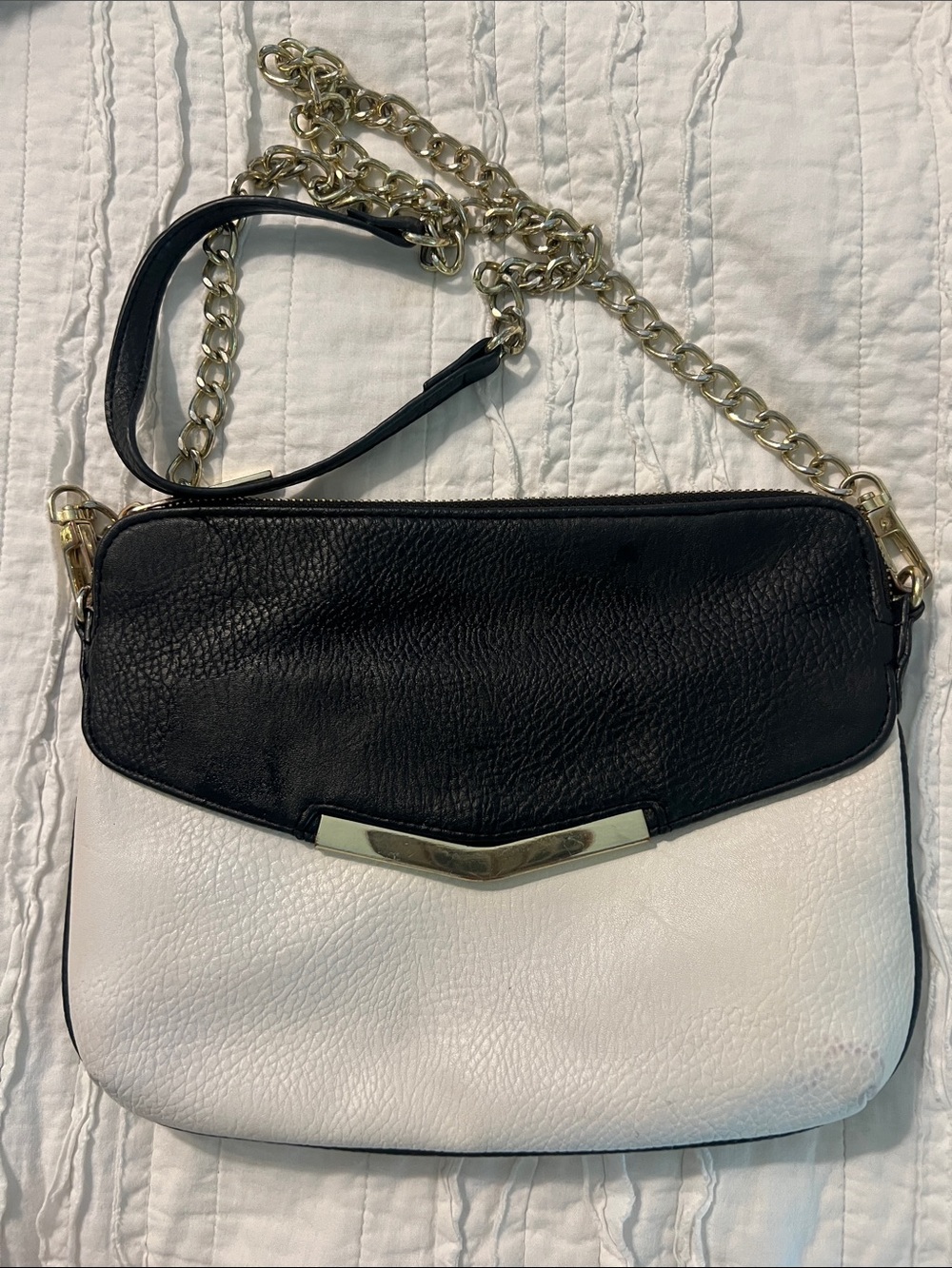 Olivia & Joy Black and White crossbody chain purse